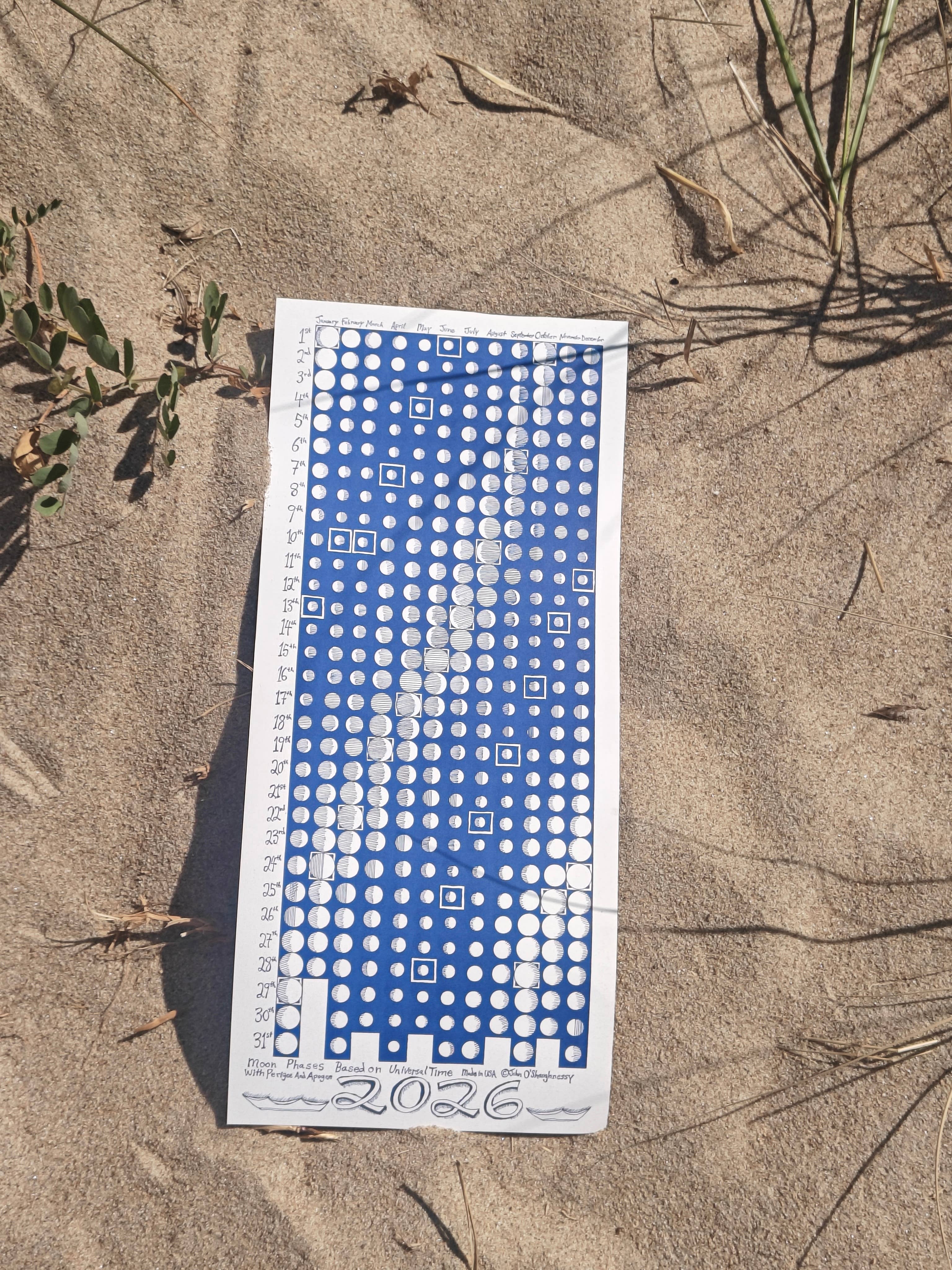 JD OShaughnessy - Vente Calendrier - Calendrier lunaire vertical 2026 avec périgée et apogée de la Lune2