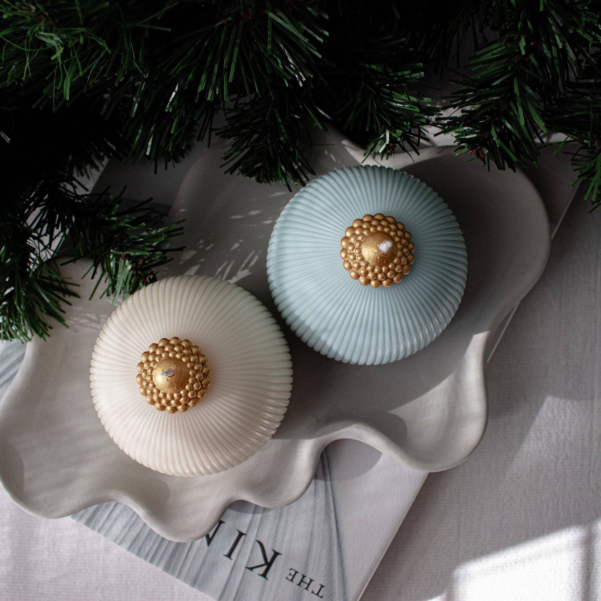 Glowing Harmony Candle Co - Wholesale Grappige kaars - Geribbelde Kerstornament Kaars | Decoratieve Sojawas Kaars1