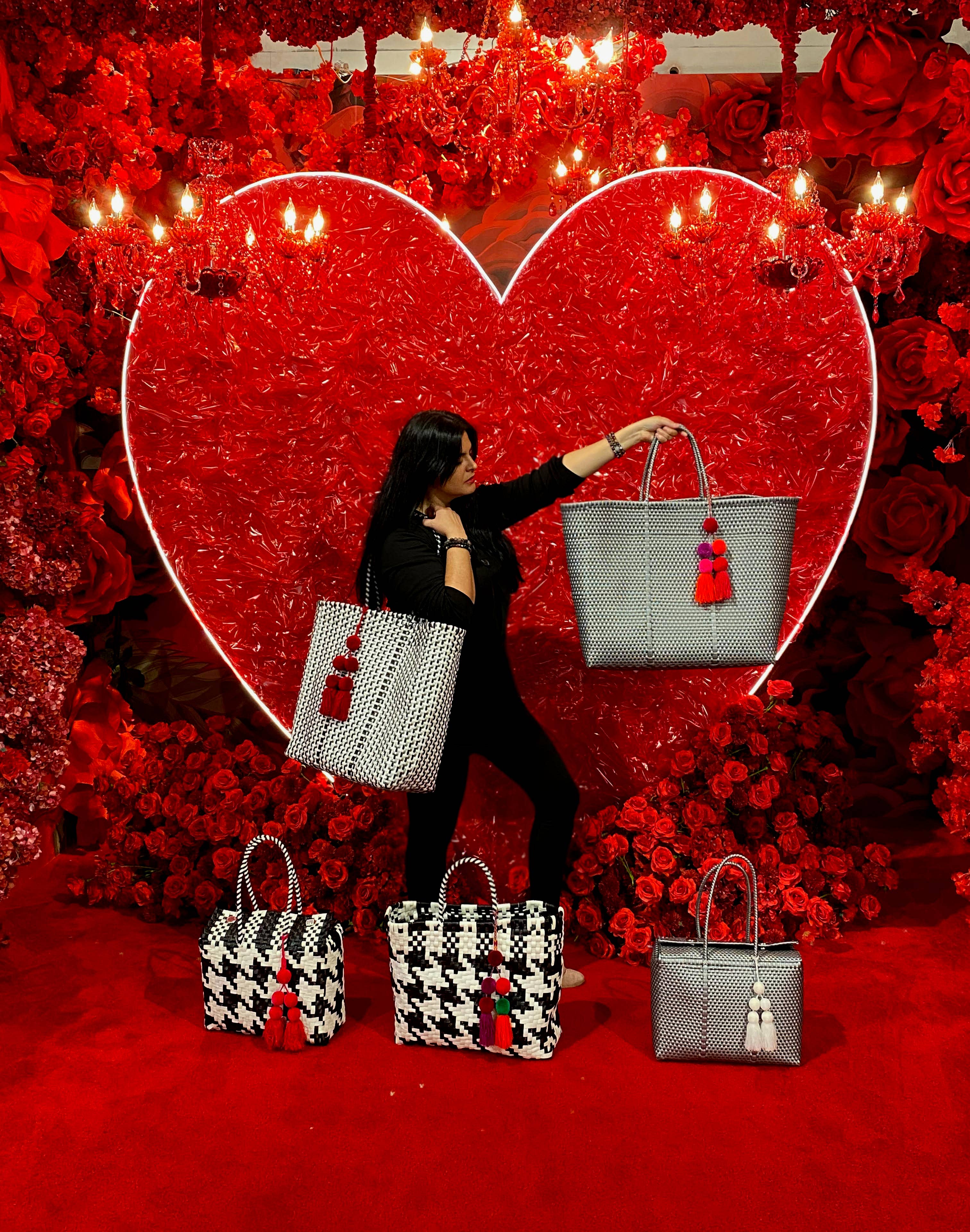 The Faria - Wholesale Beach Bag - Black/White Chanel Pattern handwoven recycle bag 4