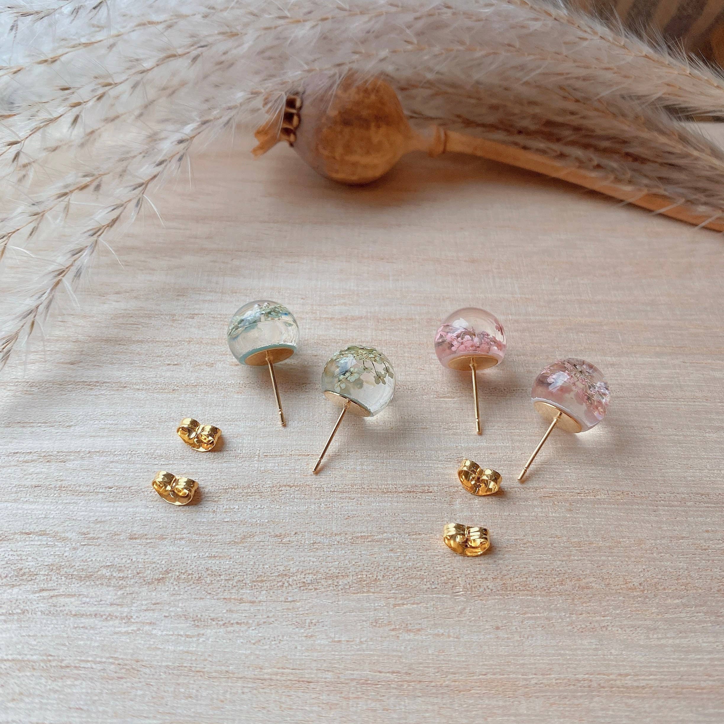 Giggle with Love - Wholesale Stud/Post Earrings - Dried Flower Earrings,floral Resin Stud, Handmade Round Real2