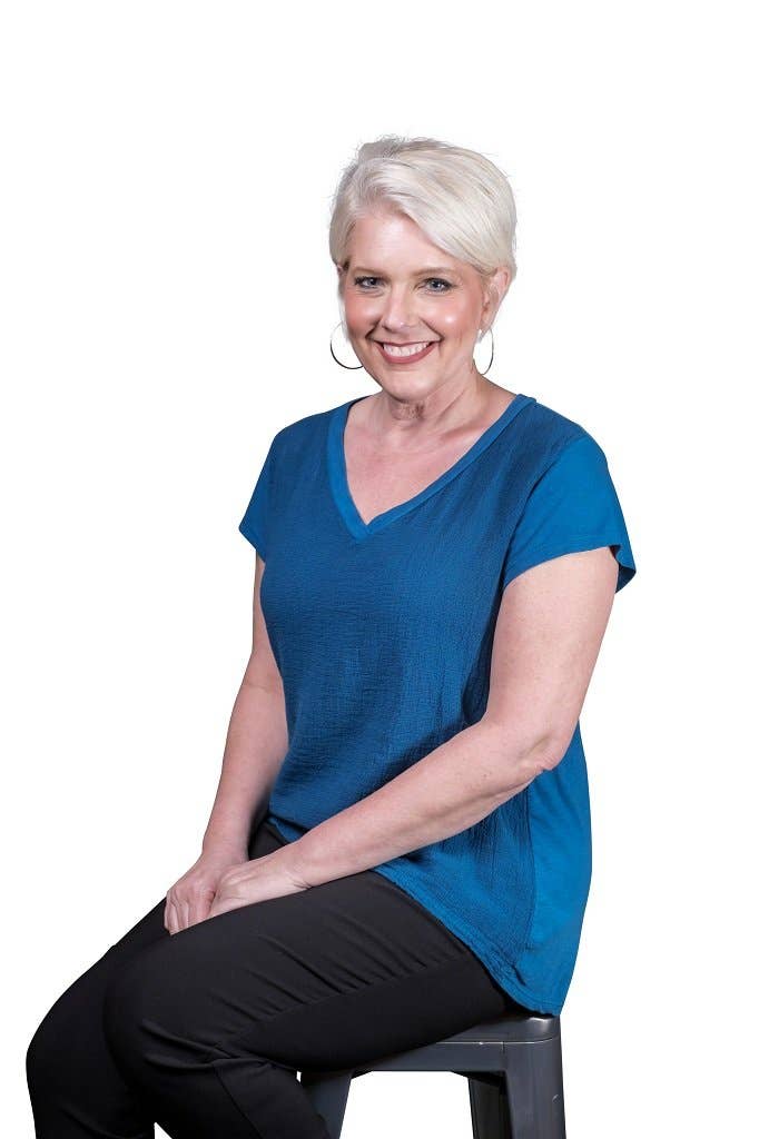 TINA Stephens Italy/Tees By Tina - Wholesale Blouse - Women's - Nola Cotton/Linen V-Neck Top (BSS207)39