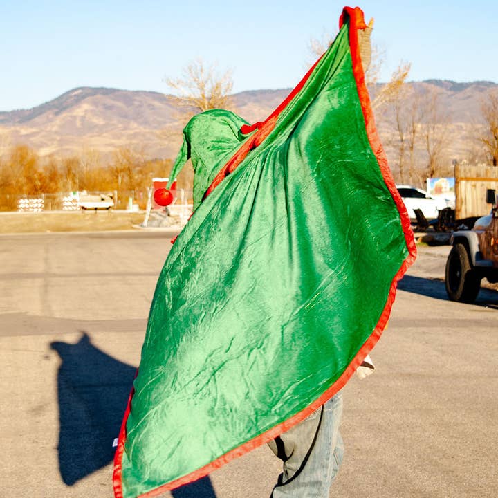 High Desert Gear - Wholesale Throw Blanket - Christmas Hooded Blankets