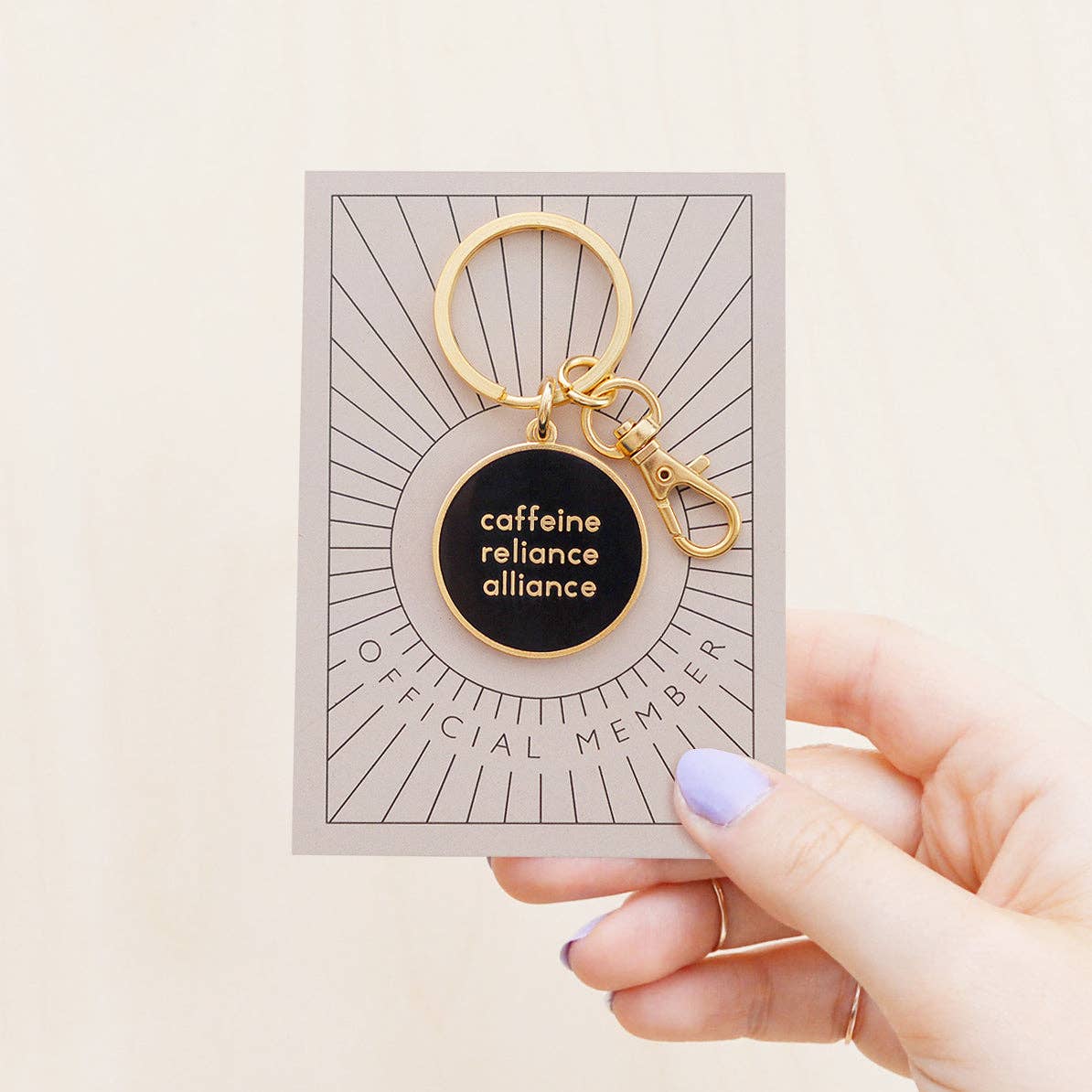 Alphabet Bags – Engroshandel Nøglering - Dame – Caffeine Reliance Alliance - emalje nøglering4