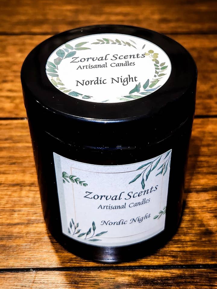 Parfum de nuit nordique, bougie à la cire de noix de coco et de soja, pot ambré, 8 oz pour la vente par Zorval Scents