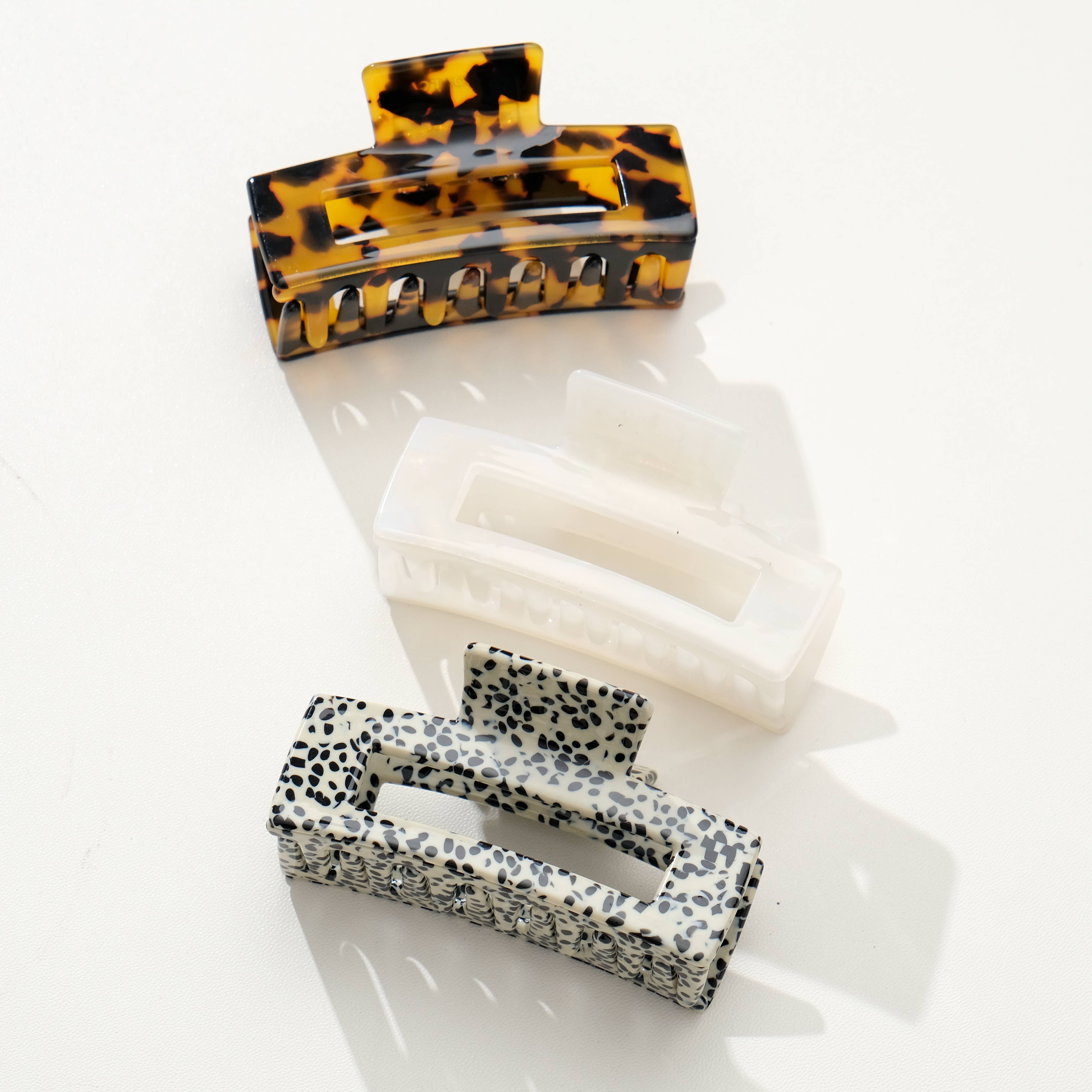 Assorted Luna Medium Core | Classic Medium Rectangle Claw Clip for wholesale on Faire4