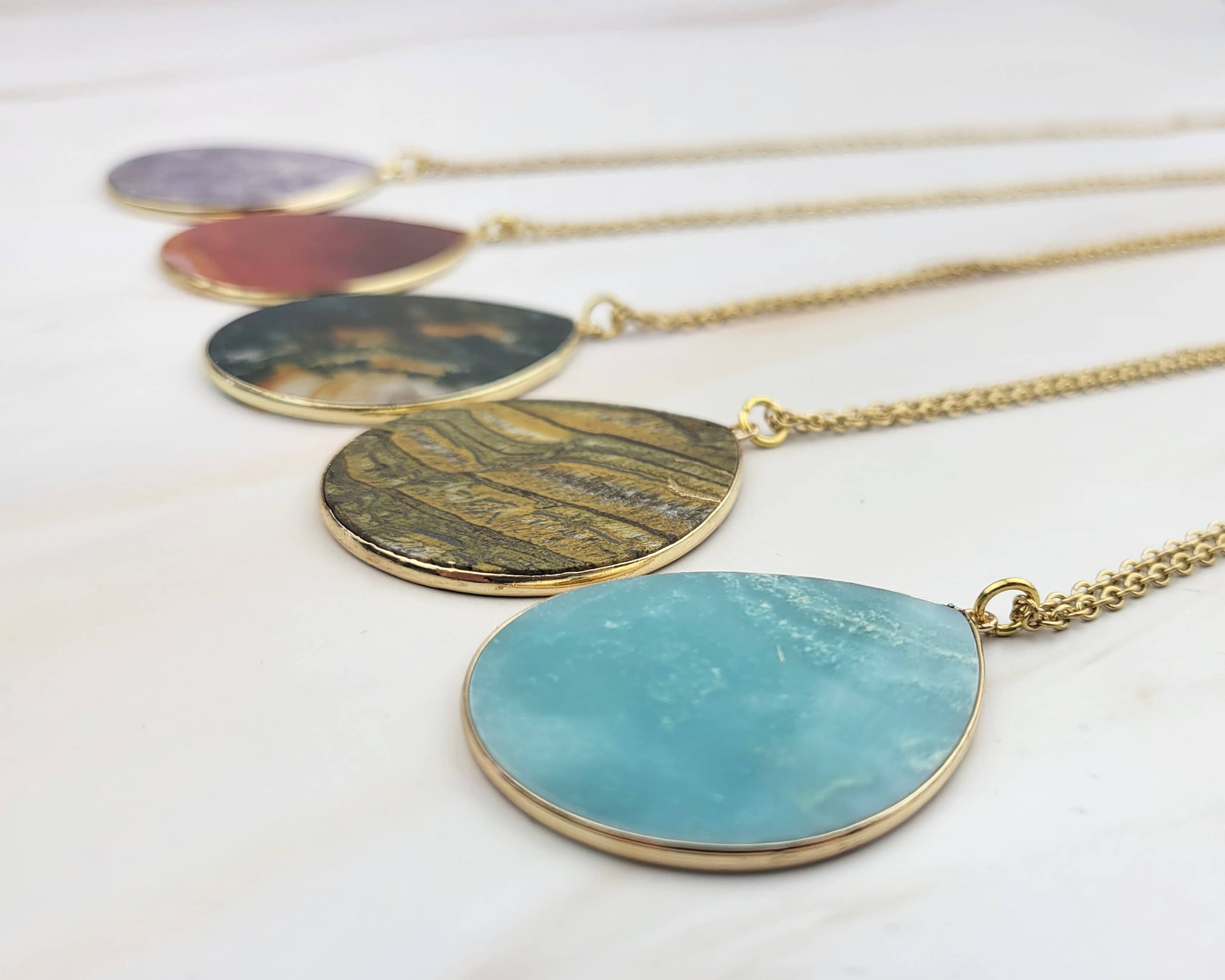 WonderLight Jewelry - Venta al por mayor Collares con colgantes/abalorios - Collar con colgante de piedras preciosas planas - Afirmation Jewelry10