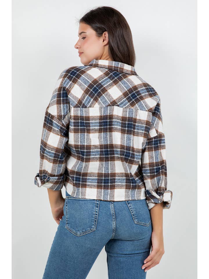 Veracci - Wholesale Button Down Shirt - Women's - Cropped Oversized Plaid Flannel Shirt19