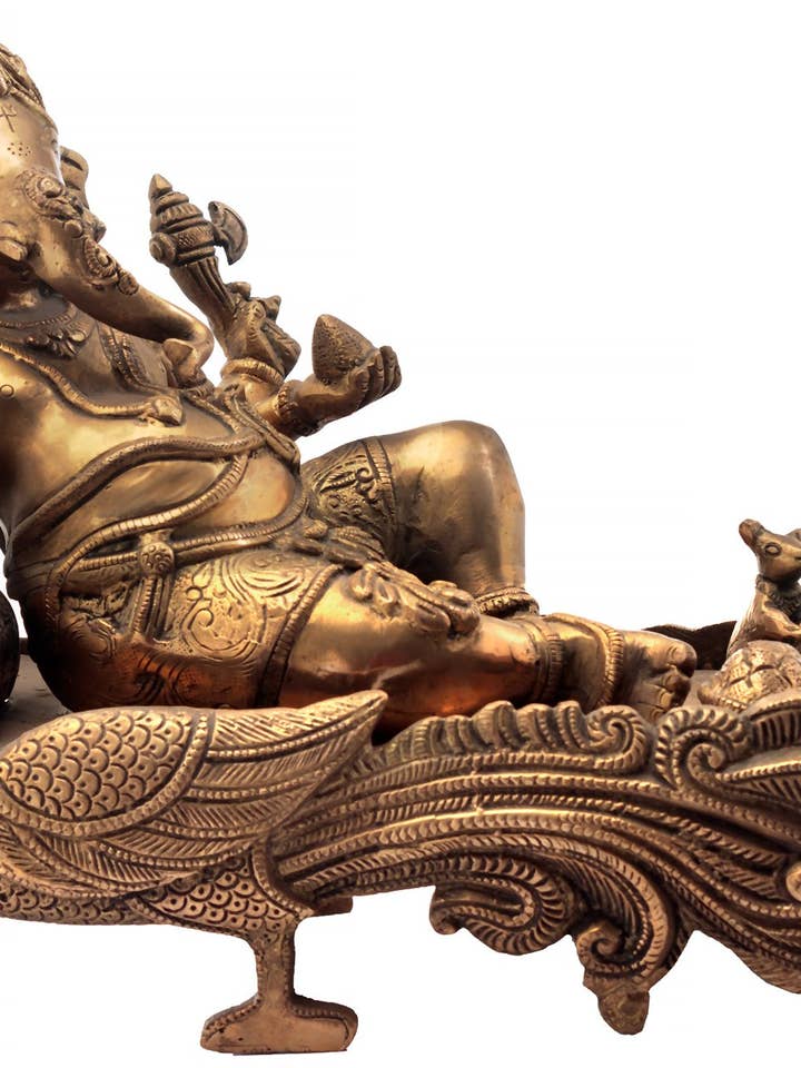 Fauteuil inclinable Ganesha Idol relaxant sur paon de 15 po | Fait main pour la vente par Exotic India Art