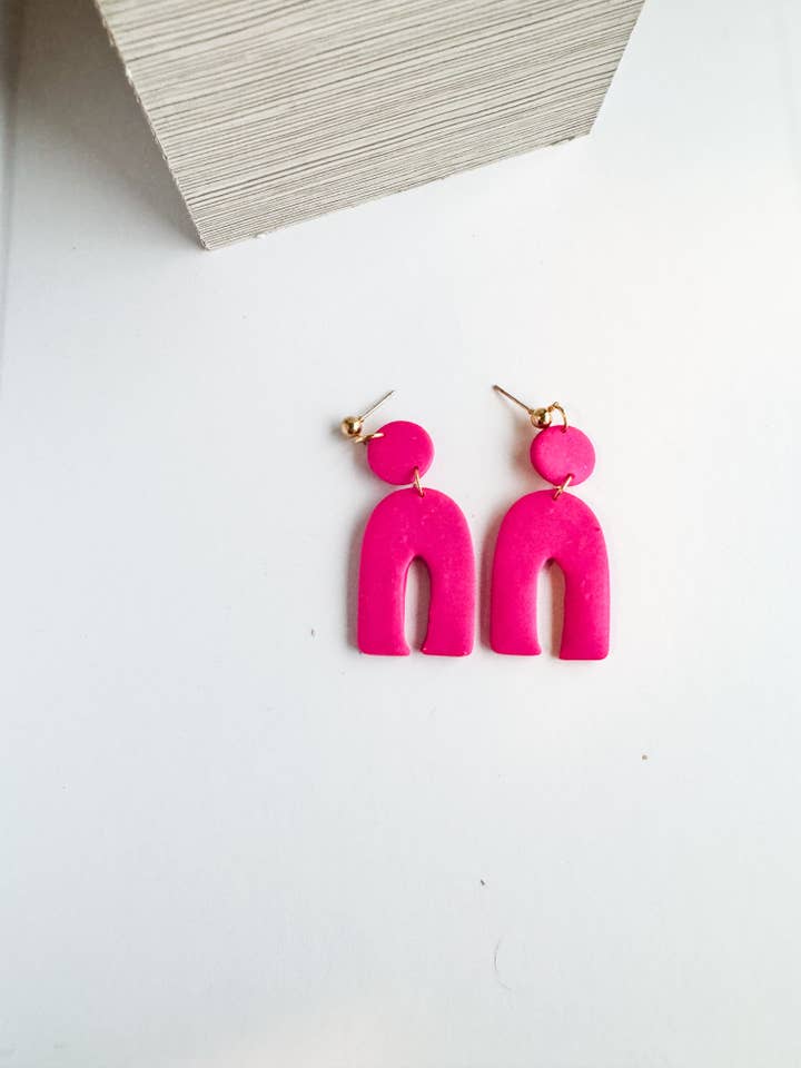 Arcos de Plasma Pop Pendentes por atacado de Mountain Made Clay - Handmade Polymer Clay Earrings