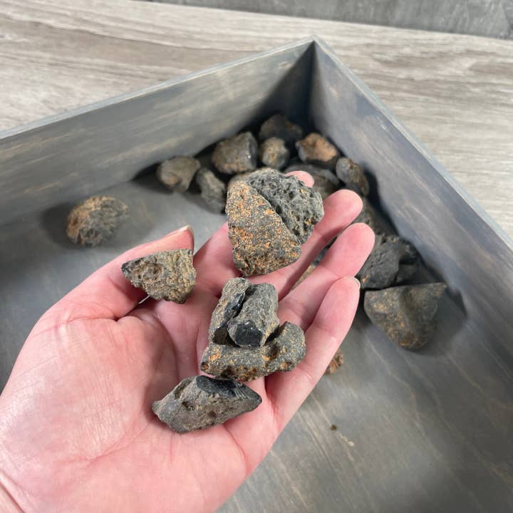 Keystone Crystals - Wholesale Spiritual Stone/Crystal - Rough Tektites by the Pound – Natural Meteoric Glass1