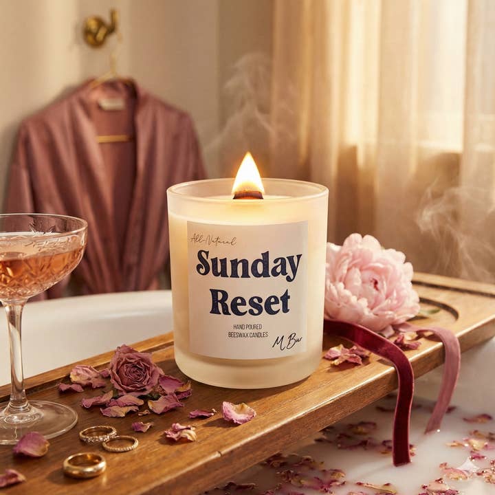 Sunday Reset - Bougie en cire d'abeille en verre givré de 12 oz pour la vente par M Bur Candle Co.