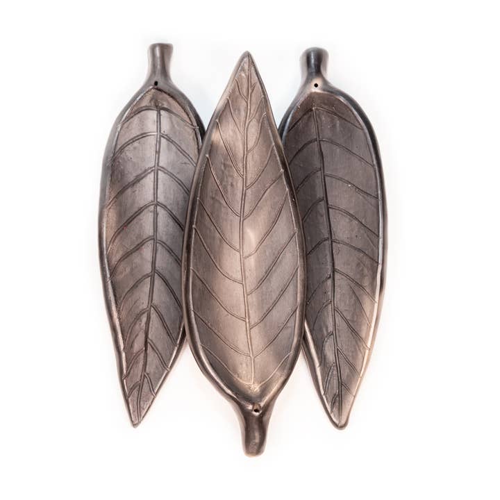 Between Heaven & Earth Mfg. - Wholesale Incense Holder - Oaxacan Barro Negro Pottery Leaf Incense Burner1