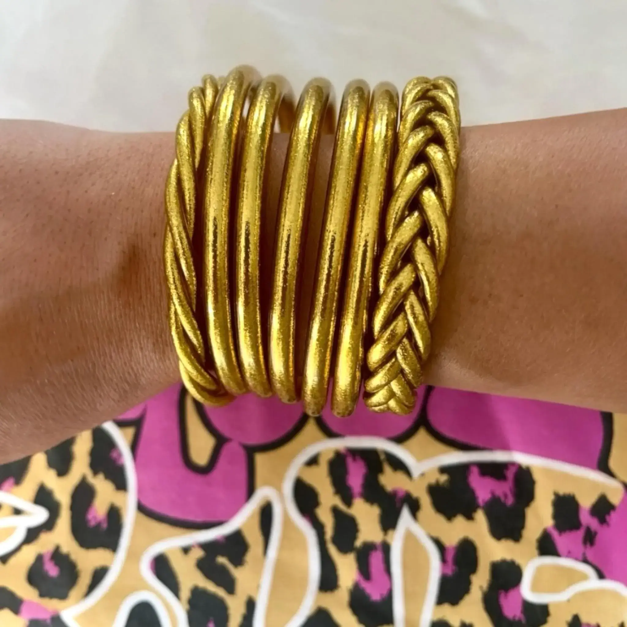 Maison Yvelise - Vente Bracelet jonc - Bracelet Bouddhiste Jonc Thaïlandais Doré à la feuille d'or2