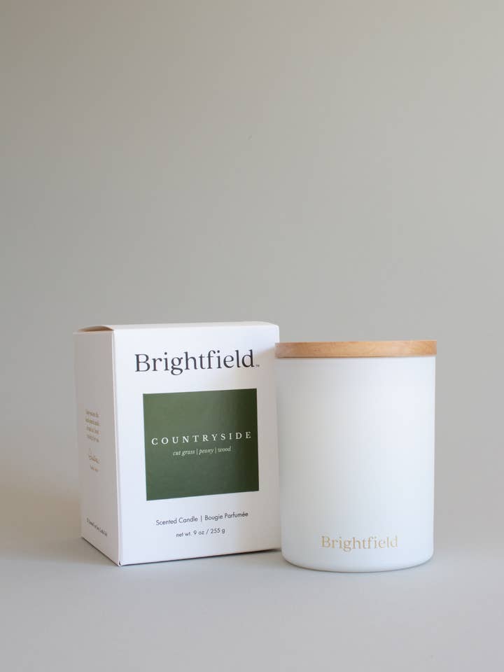 Countryside Scented Candle - Cut Grass, Peony, Wood for wholesale by Brightfield