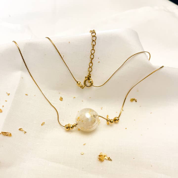 White and gold bead necklace for wholesale by Cendres Bleues