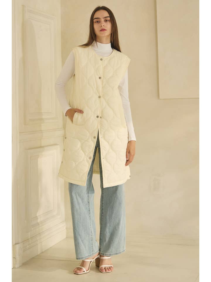 Oddi - Wholesale Outerwear Vest - Women's - Plus Quilted Vest Jacket - Front Snap Button Closure12