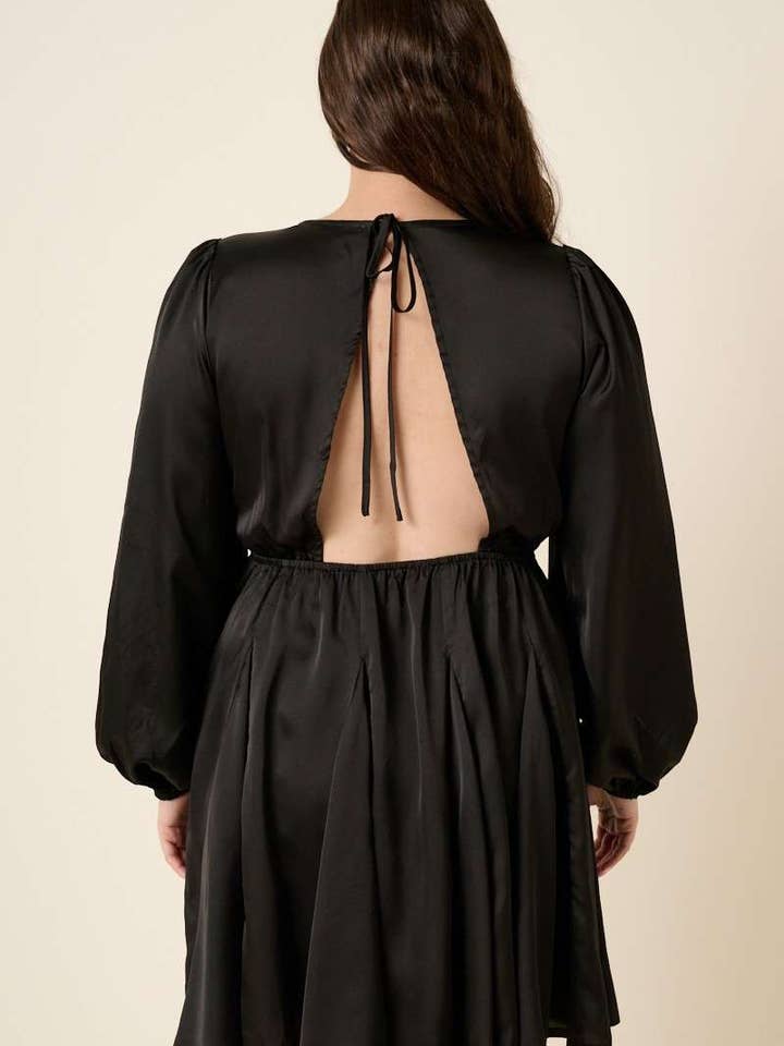 mittoshop - Wholesale Dress - Women's - PLUS SATIN CUT OUT BACK DETAIL MINI DRESS11