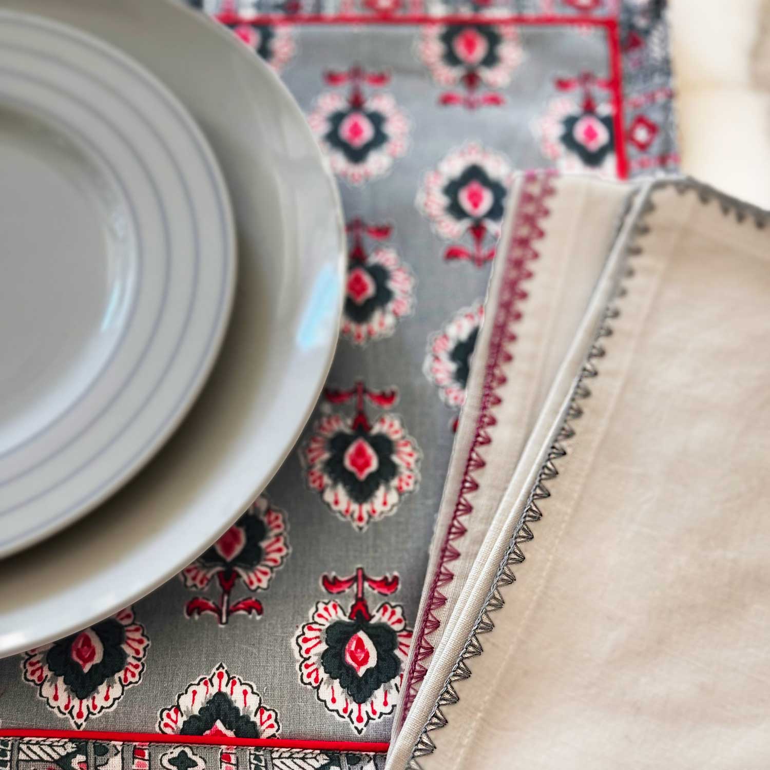 Shastra Home - Wholesale Placemat - Reversible Urban Blossom Placemat Set of 42