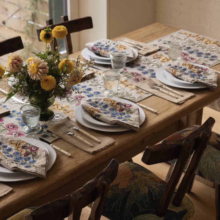 Coral & Tusk - Wholesale Table Runner - Spring Stems Table Runner5