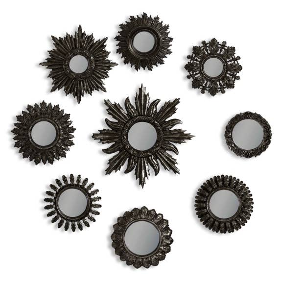 Set di 9 specchietti decorati assortiti con cornice nera anticata per la vendita all'ingrosso da parte di McGowan & Rutherford Ltd