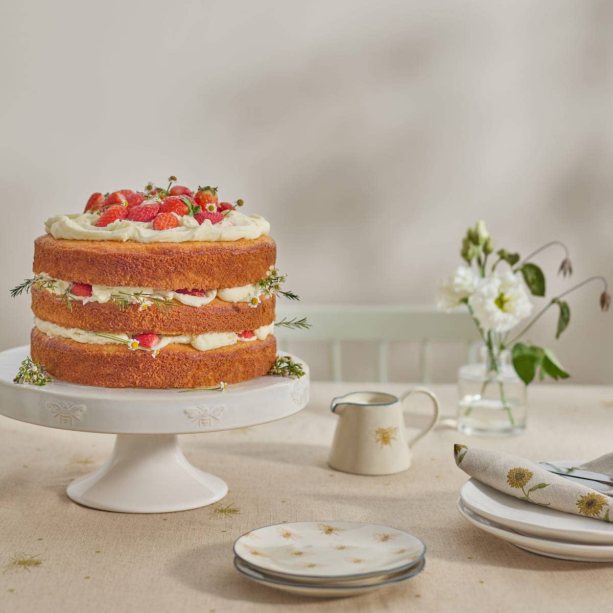 Sophie Allport - Wholesale Cake Stand - Bees Stoneware Cake Stand0