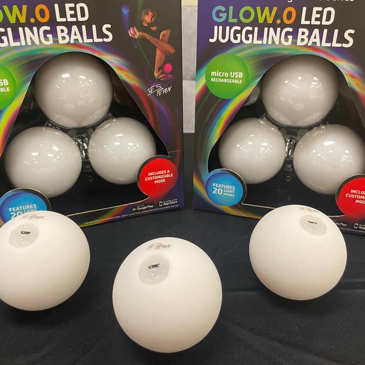 Fun In Motion Toys - Wholesale Classic Toy - Kids - Glow.0 LED Juggling Balls Demo Set - Free w/Minimum Order