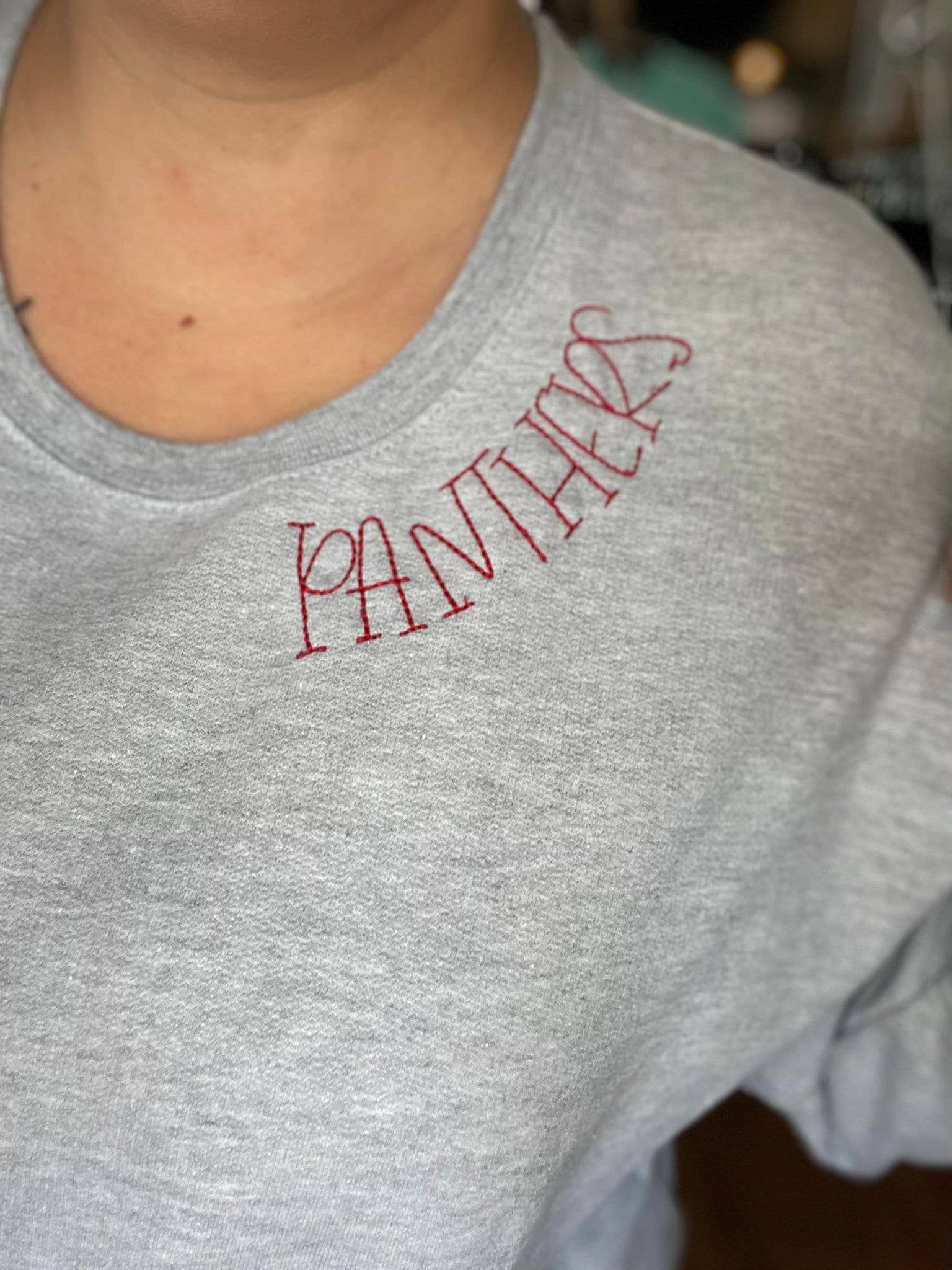 Adelle Linen - Vente Sweat-shirt – femme - Sweat brodé mascotte1