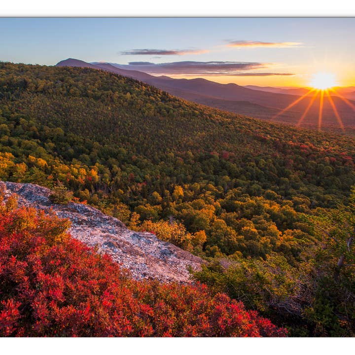 Panel de cristal Nubble Sunset de principios de otoño por Chris Whiton para venta al por mayor de American Brand Studio