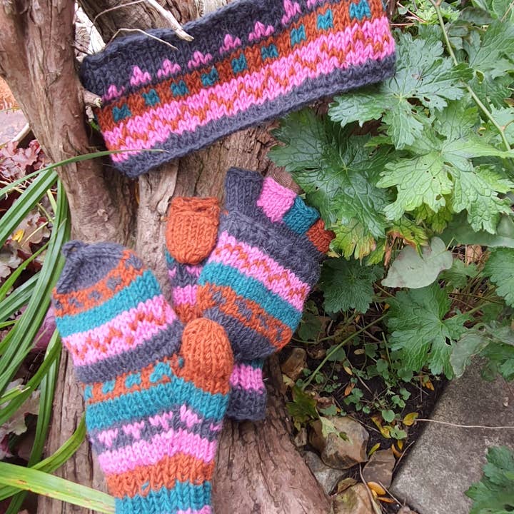 Cool Trade Winds – wholesale Mittens – Women's – Autumn Foldover Mitten / Gloves2