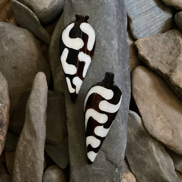 Pendientes Arrowhead Post para venta al por mayor de Reflections African Jewelry LLC