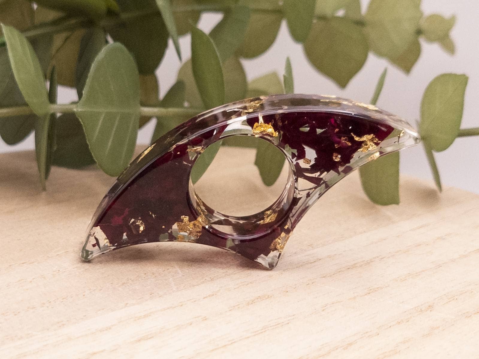 Botanically Bookish - Wholesale Book Holder - Rose & Gold Book Page Holder, Flower Thumb Page Spreader3