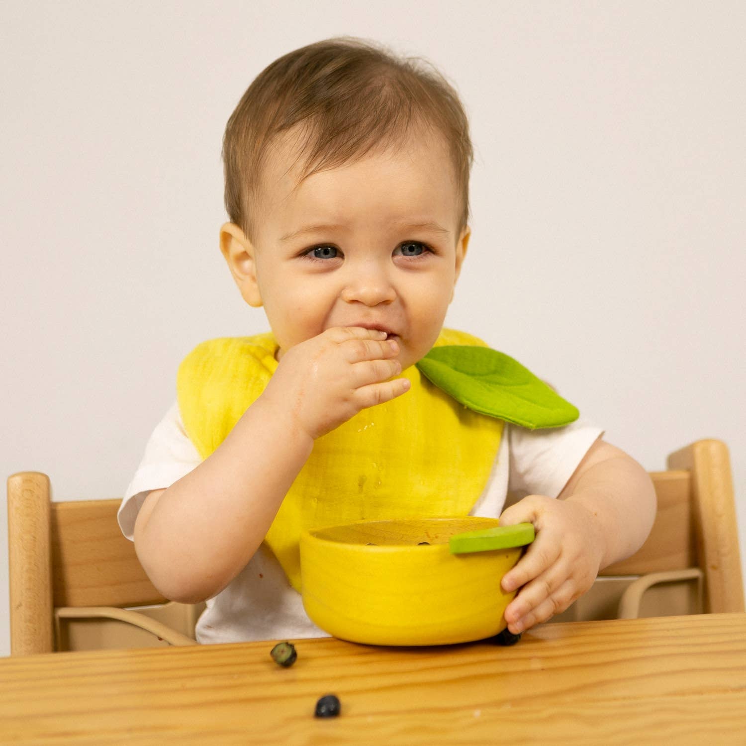 Oli & Carol - Wholesale Feeding Set - Baby - Lou the Lemon Bowl & Spoon Set3