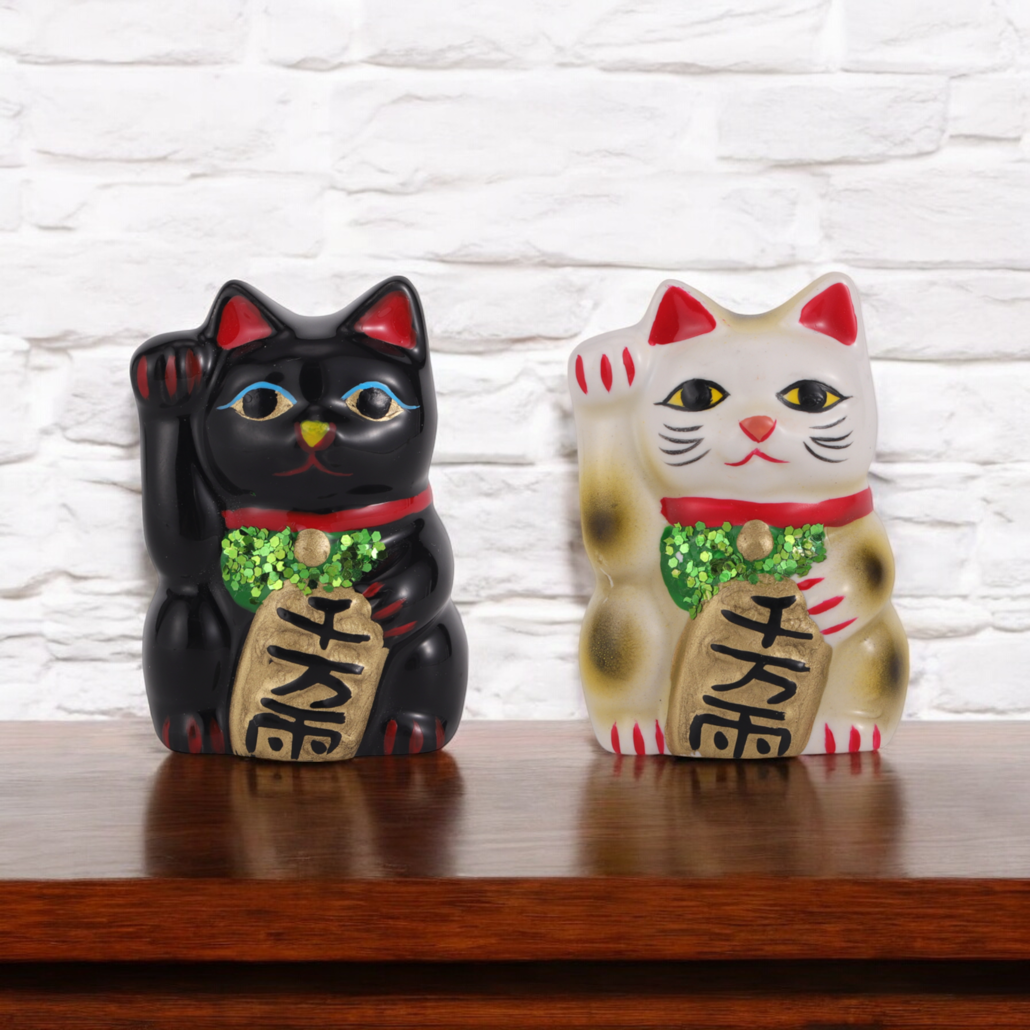 Urban Tokyo - Wholesale Decorative Figurine - 2 Inch Tall Maneki Neo Lucky Cat Figurine (12/24)1