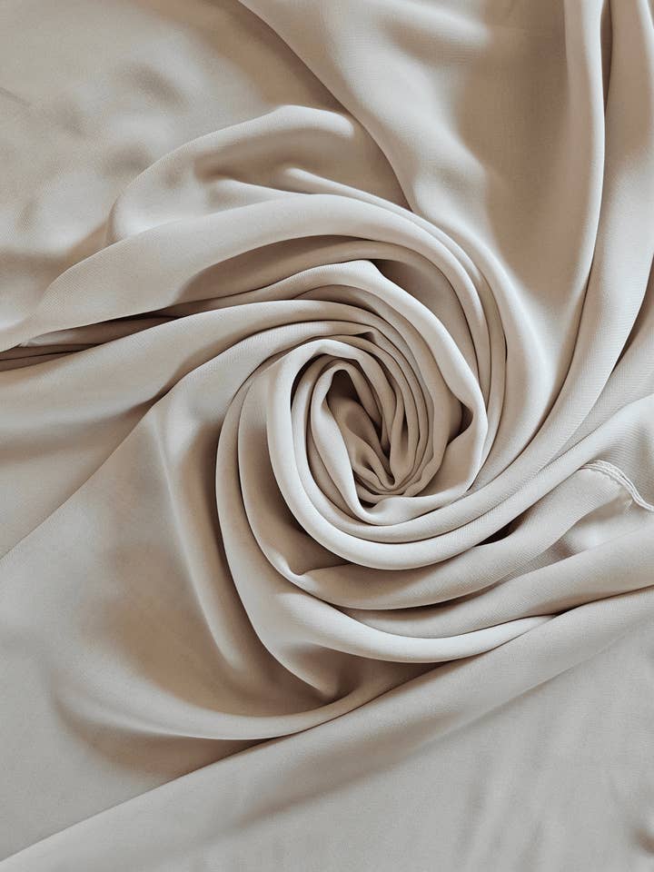 Premium Beige Chiffon Hijab Tørklæde for engroshandel hos MY LITTLE JUBBA