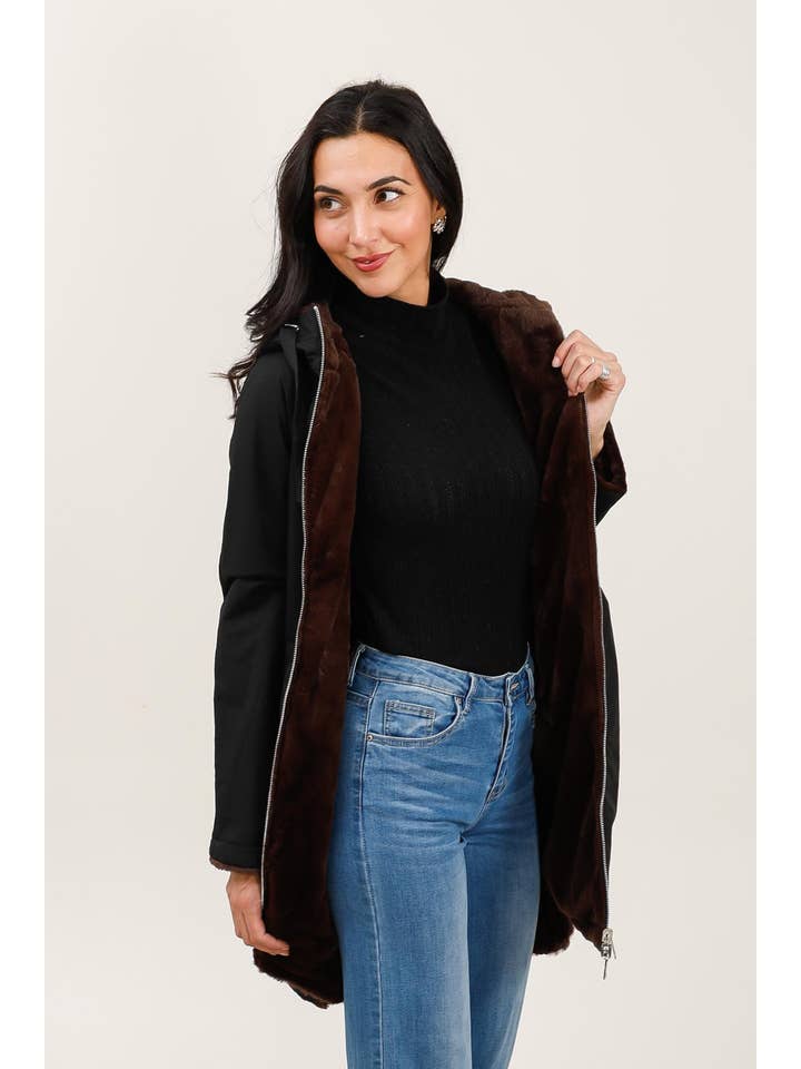 Attrait Paris - Wholesale Parka - Women's - Long hooded parka, reversible fur (Copy)10