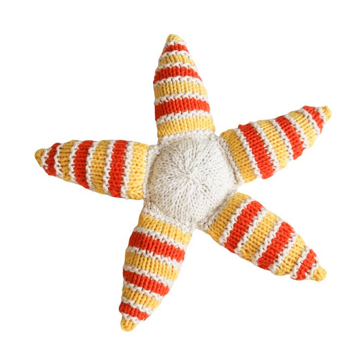 Étoile de mer en coton biologique tricotée à la main pour la vente par The Jacaranda Collective