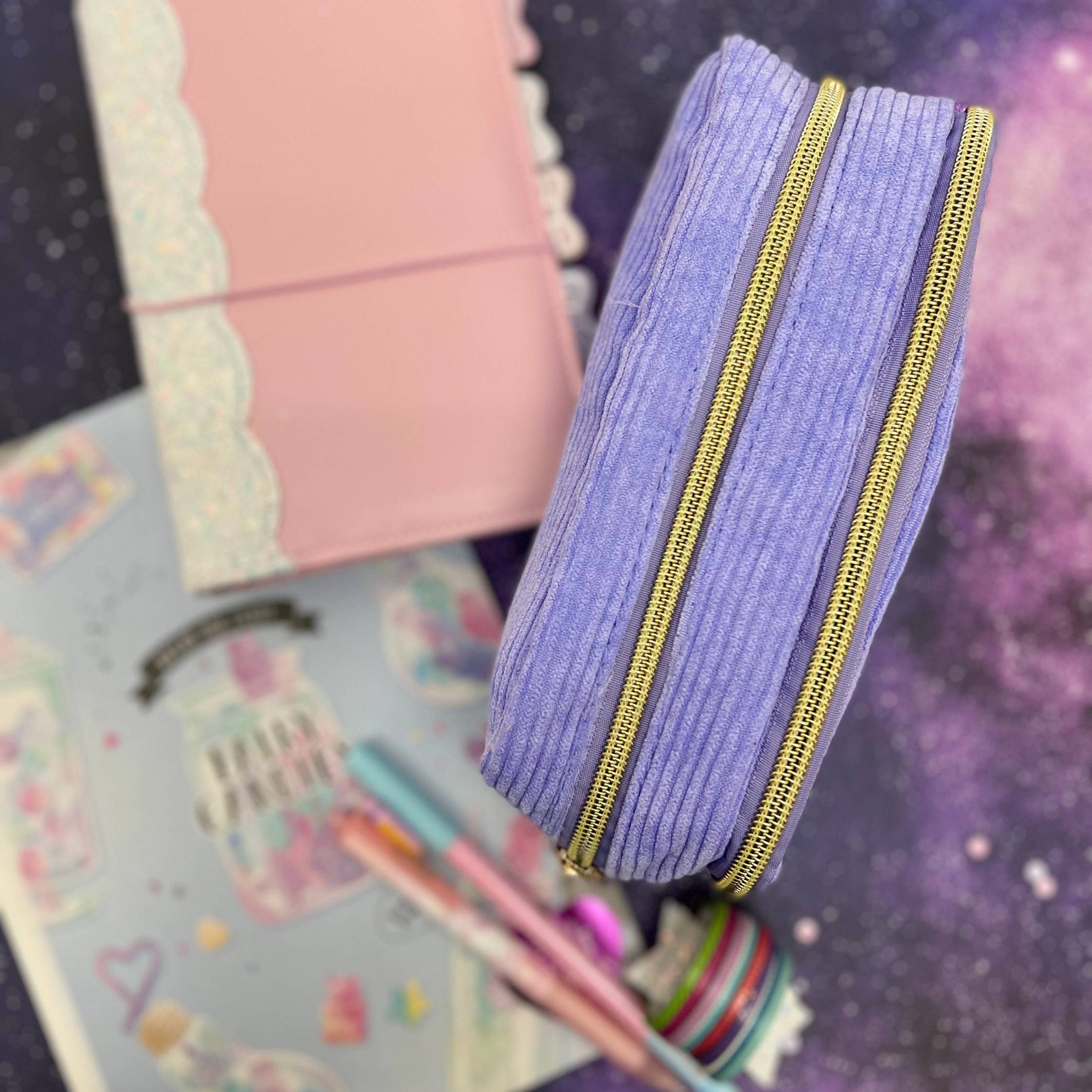 zizi&me - Wholesale Pencil Case/Pouch - Corduroy ITA pouch with clear vinyl window to display pins8