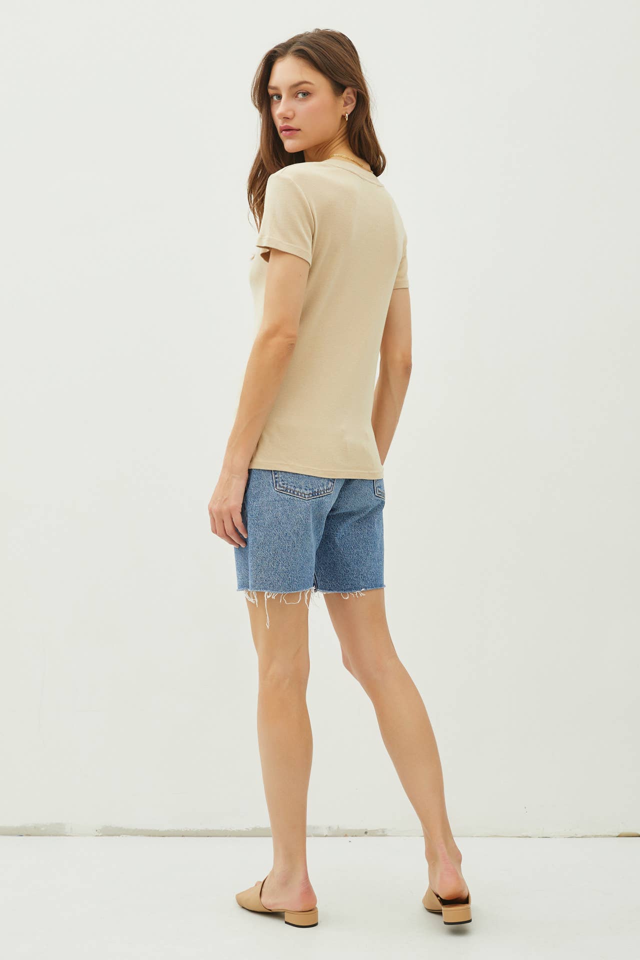 Be Cool - Wholesale T-Shirt - Women's - CLASSIC V-NECK SHORT SLEEVE SLIM T-SHIRT10