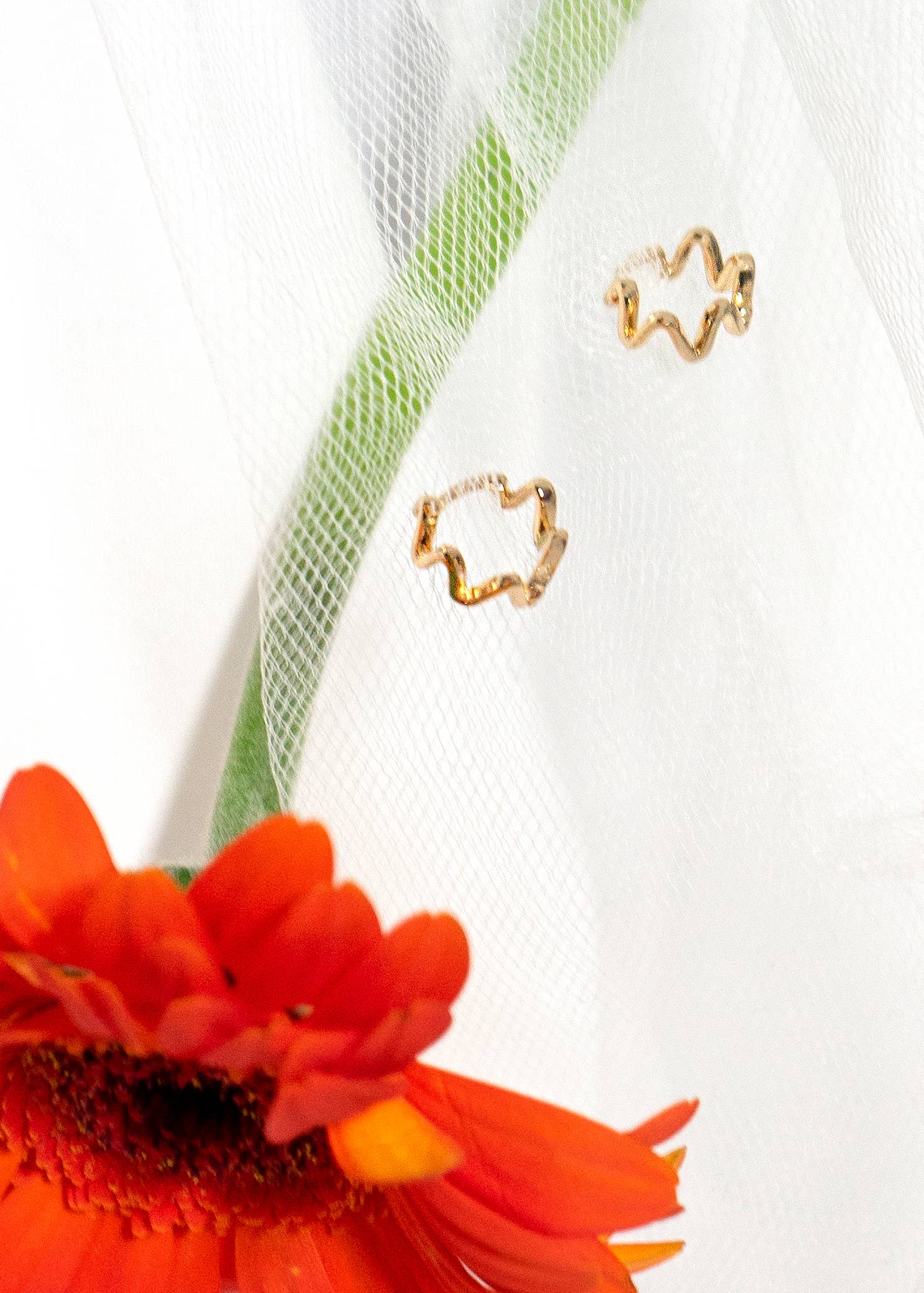 Peter and June - Wholesale Hoop Earrings - Flo Hoop1