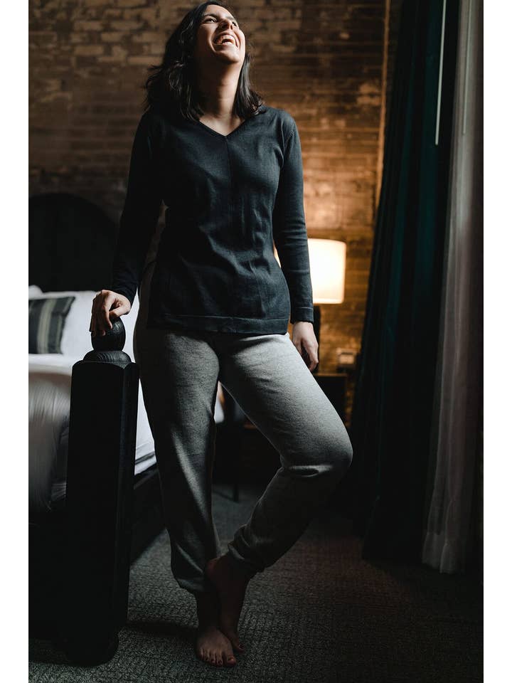 DAPH - Venta al por mayor Pantalones de chándal/cómodos - Mujer - Pantalones deportivos en mezcla de alpaca - Hechos a mano en Perú, disponibles en 2