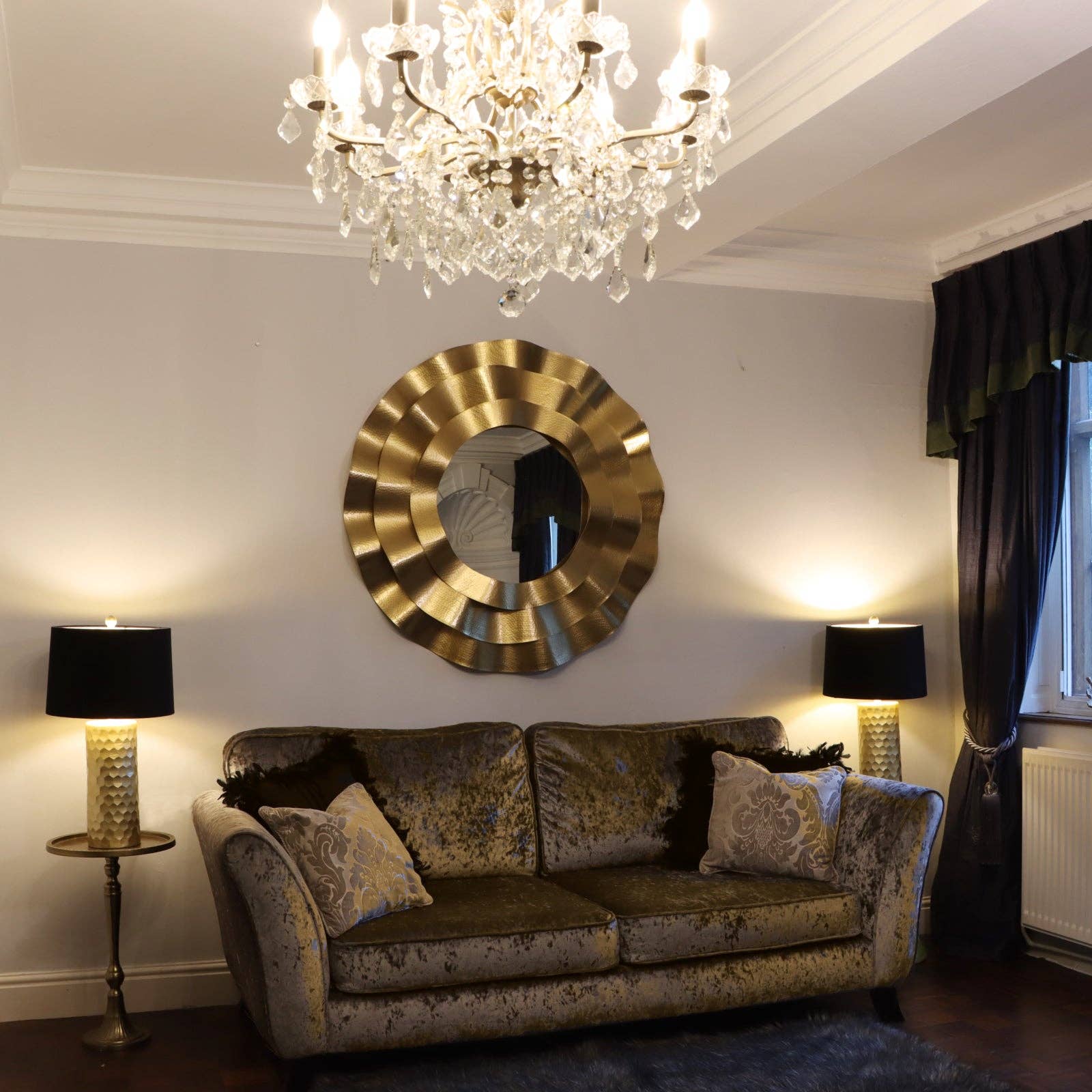 Bentley & Bo – wholesale Wall mirror – Sahara Metal Mirror1