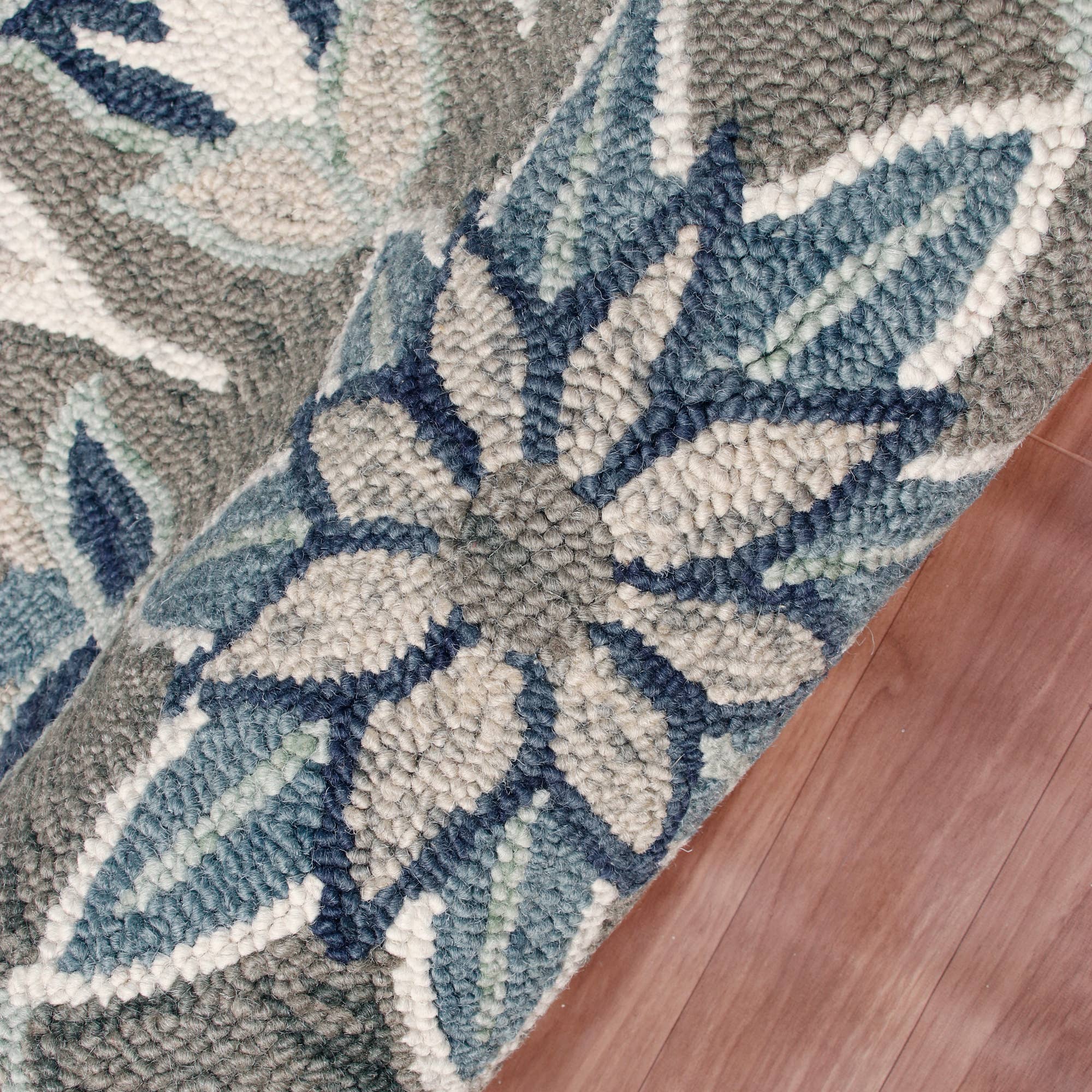 LR Home - Wholesale Area Rug - Nia Classic Scalloped Edge Hand-Tufted Wool Indoor Area Rug36