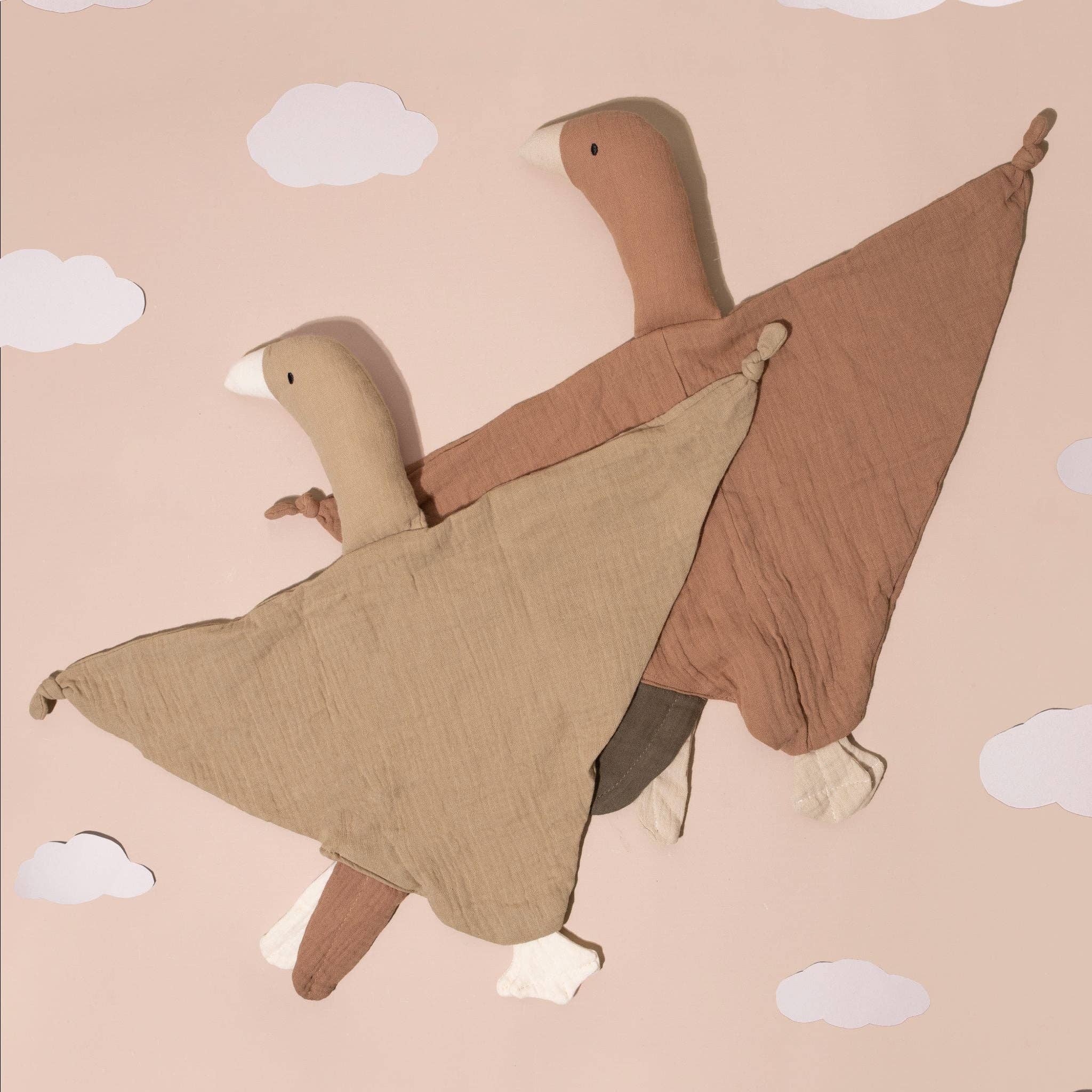 Zoe Sage – wholesale Security/cuddle blanket – Baby – Goose Comforter Baby Security Blanket - Nutmeg5