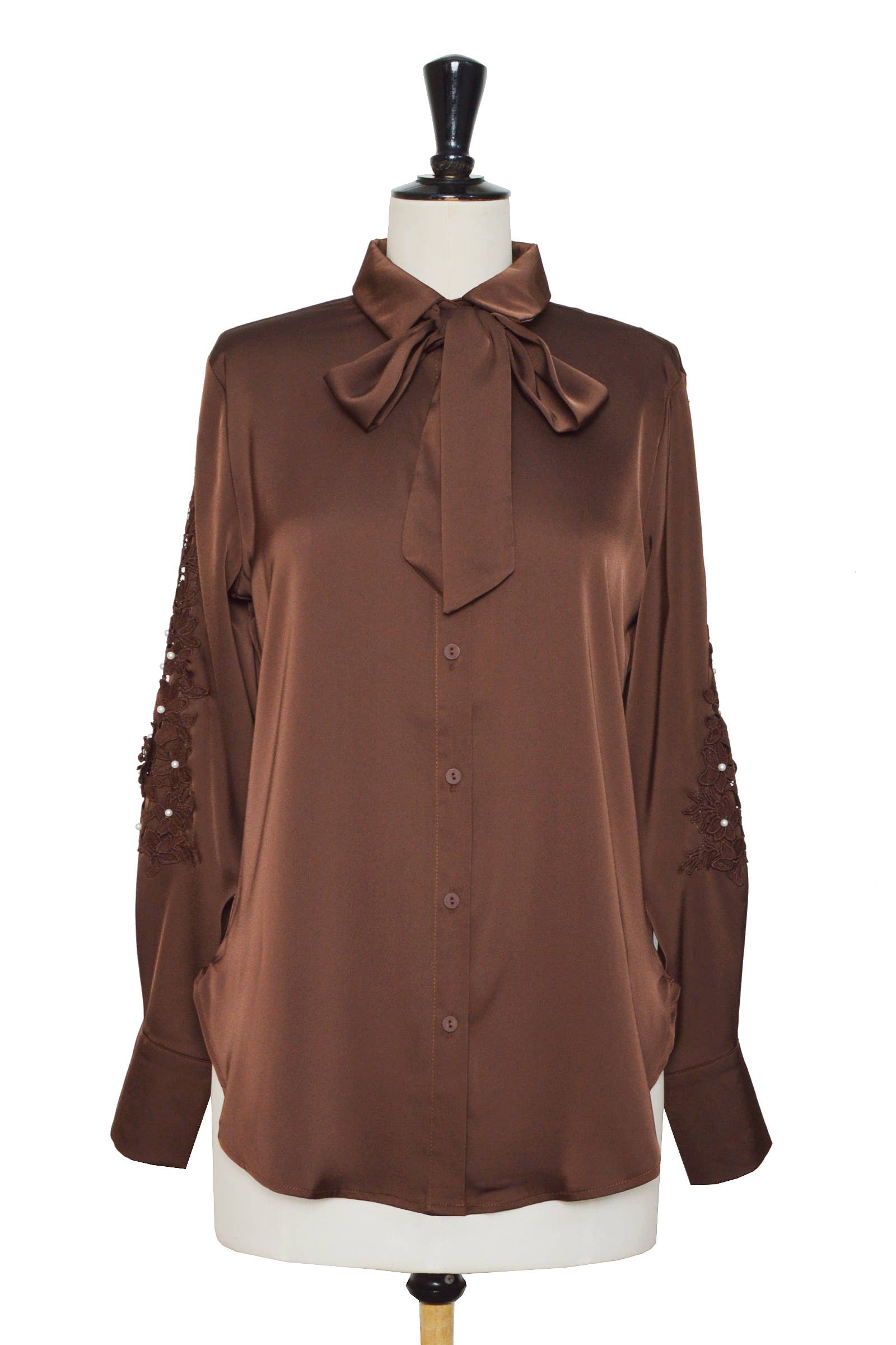 ELLI WHITE - Wholesale Button Down Shirt - Women's - Shirt adorned with embroidery and beads8