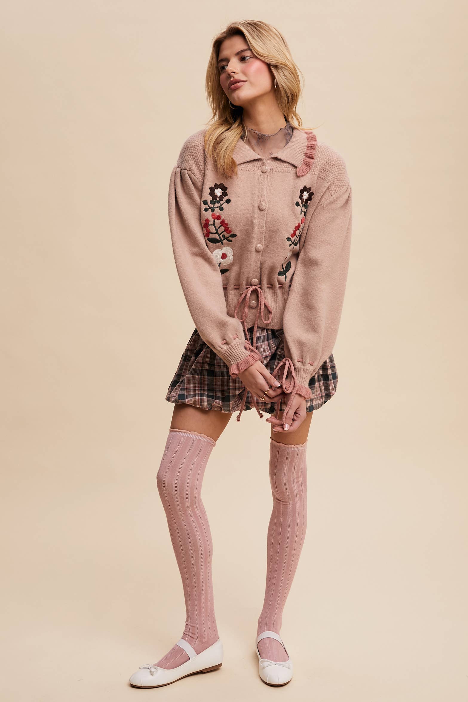 Listicle - Wholesale Cardigan - Women's - Floral Embroidered Knit Cardigan Sweater9