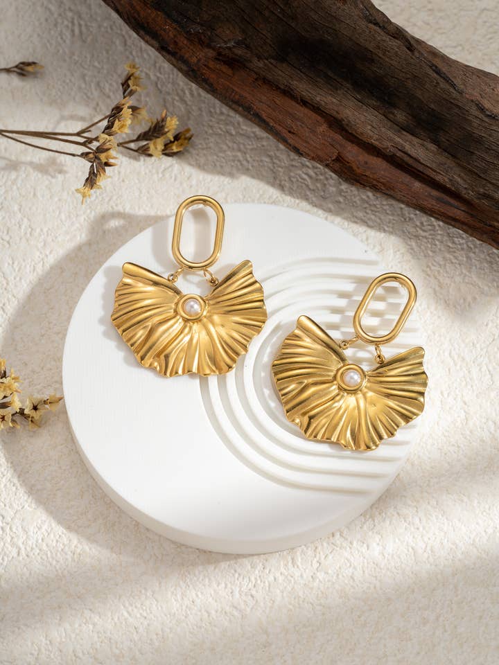 Fan Pearl Loops Gold Stainless Steel Chic Elegance for wholesale by COSMOS