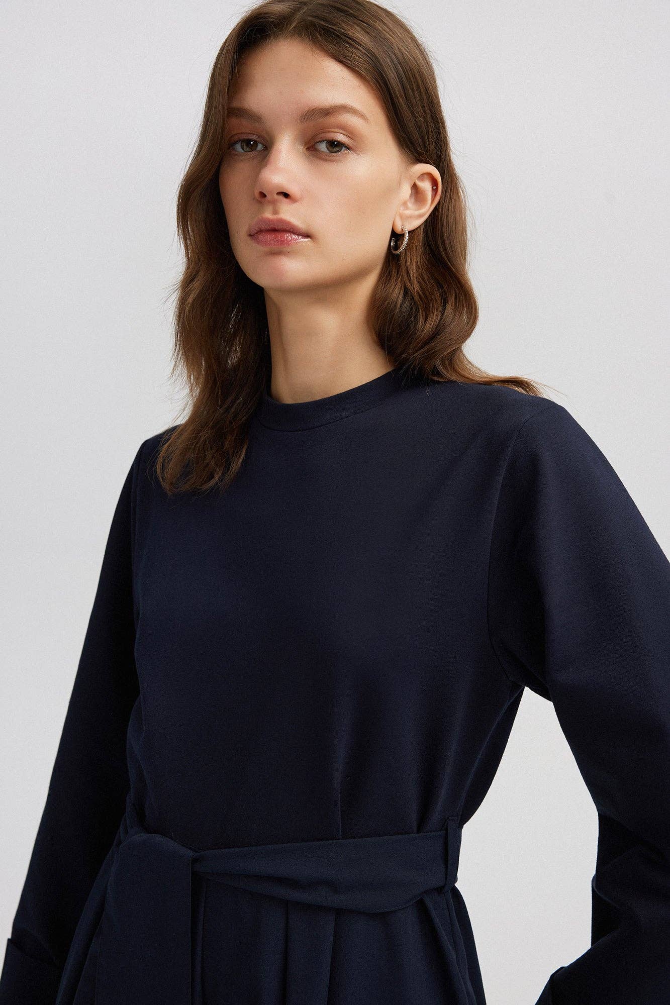 Marinblå Bältad Jumpsuit med Vida Ben – Bomullsblandning Långärmad för wholesale på Faire2