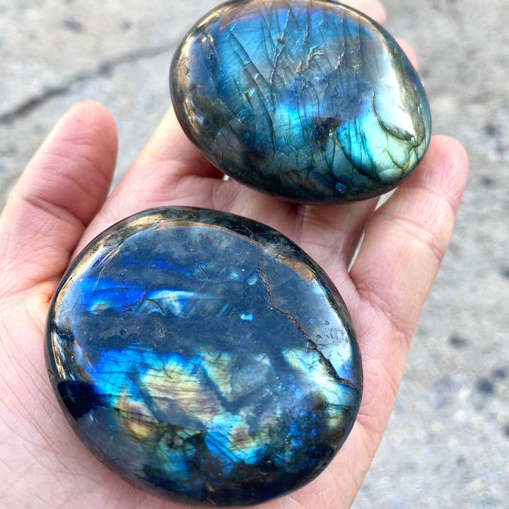 KayleeNYC - Wholesale Spiritual Stone/Crystal - Wholesale Lot 2 Lbs Natural Labradorite Palm Stone Crystal11