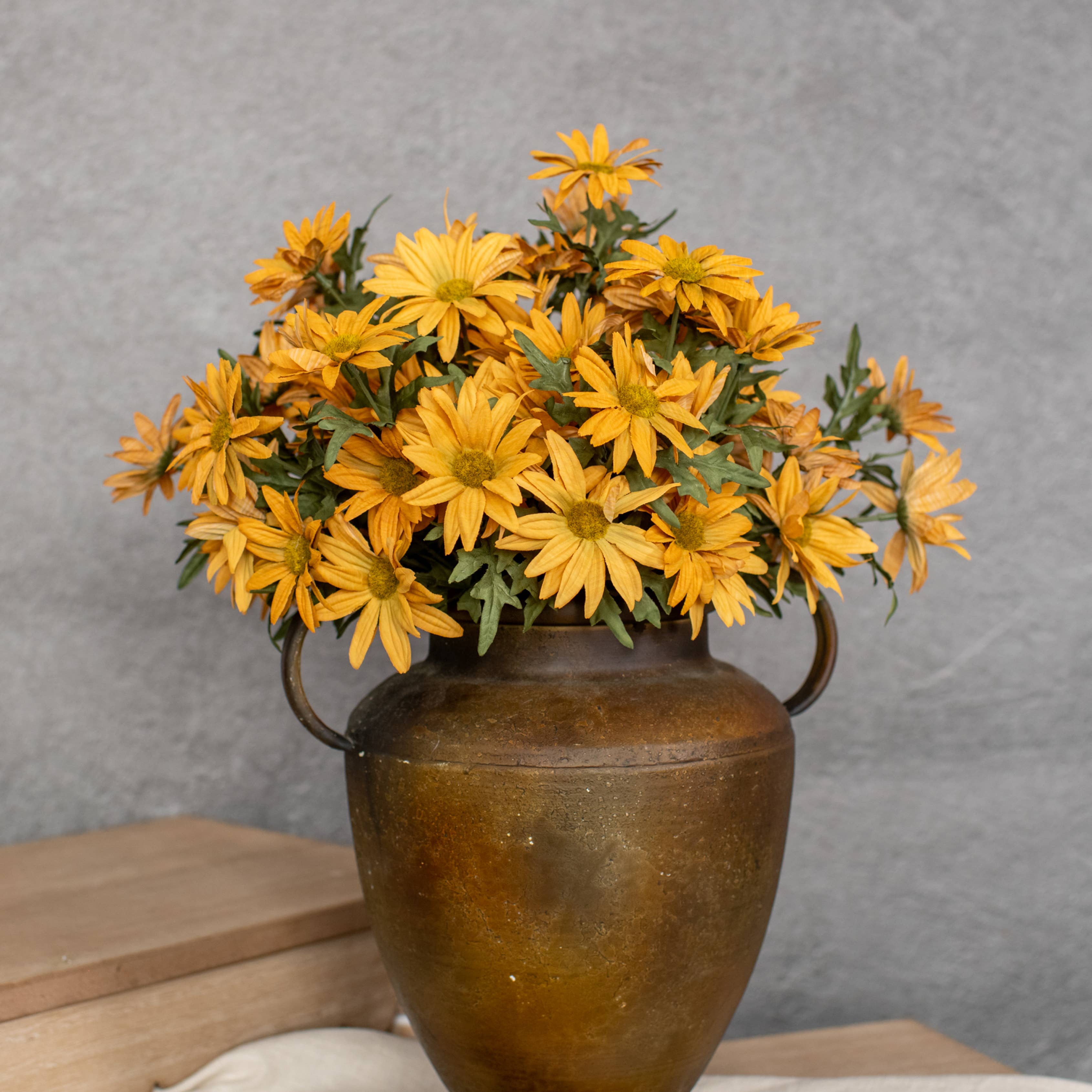 Ragon House – Großhandel Künstliche Blumen – 11" ALT GOLDENE GÄNSEBLÜMCHEN-PICK1