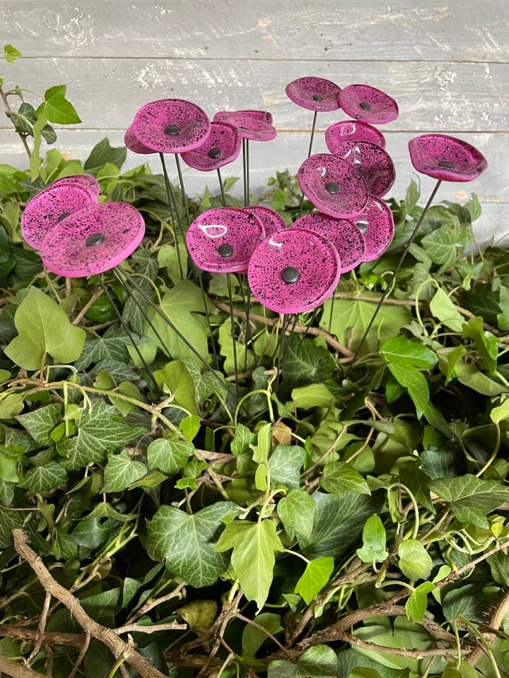 Small Glass Flower For Inside In Fuscia-Black for wholesale by CARNEOL GLASS